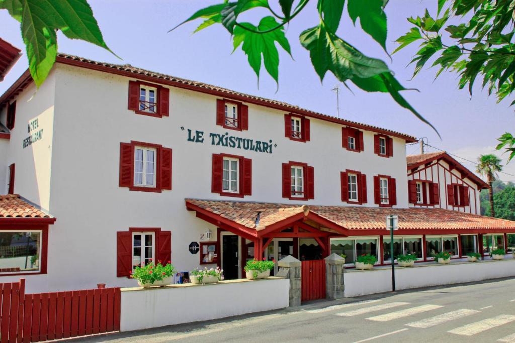 Hotel Restaurant Txistulari Itxassou Exterior foto